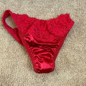 Vintage Victoria Secret thong panties small